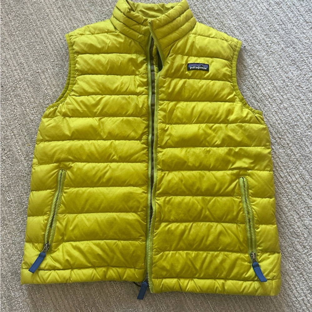 Patagonia Boys L 12 Large Down Sweater Vest yellow